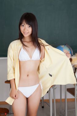 澹春山